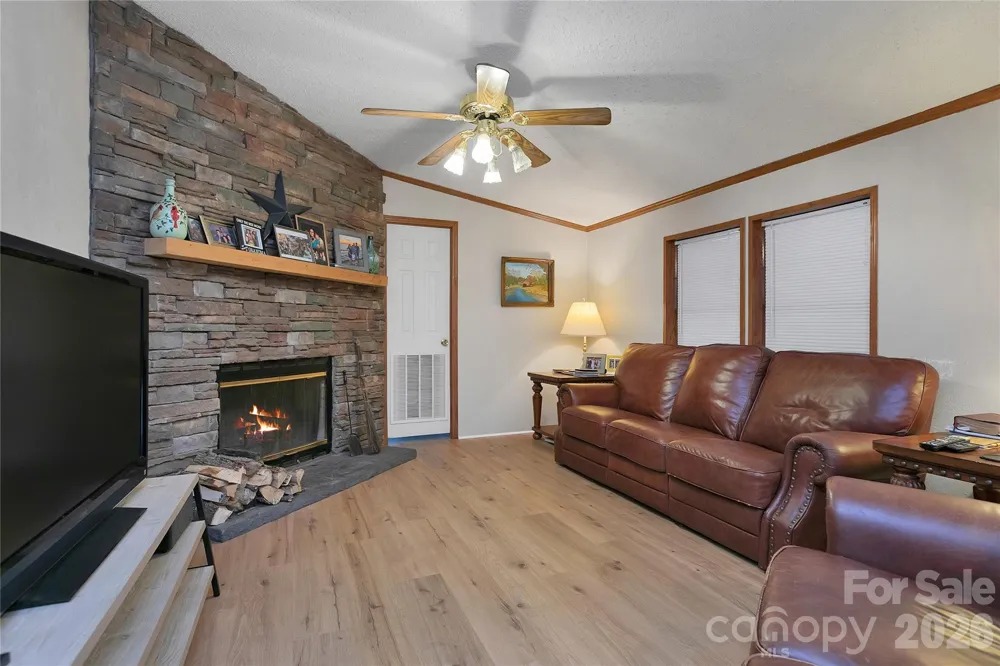 15 Windy Canyon Road Candler, NC 28715