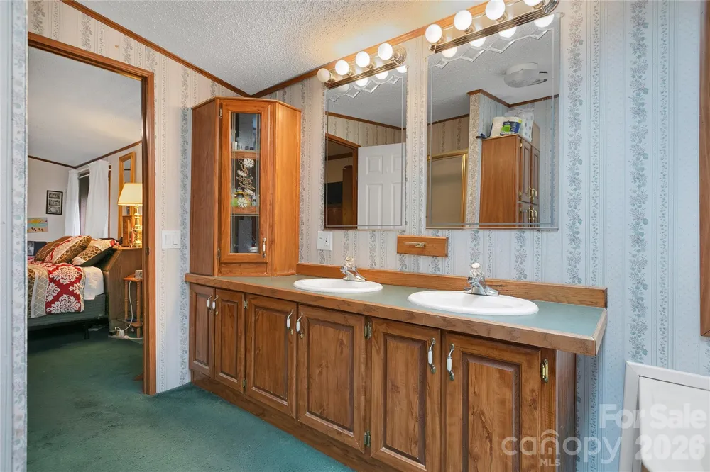 15 Windy Canyon Road Candler, NC 28715