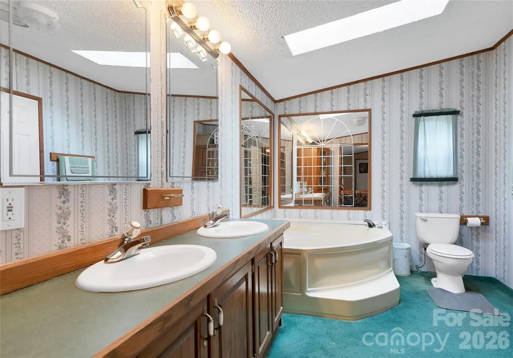 15 Windy Canyon Road Candler, NC 28715