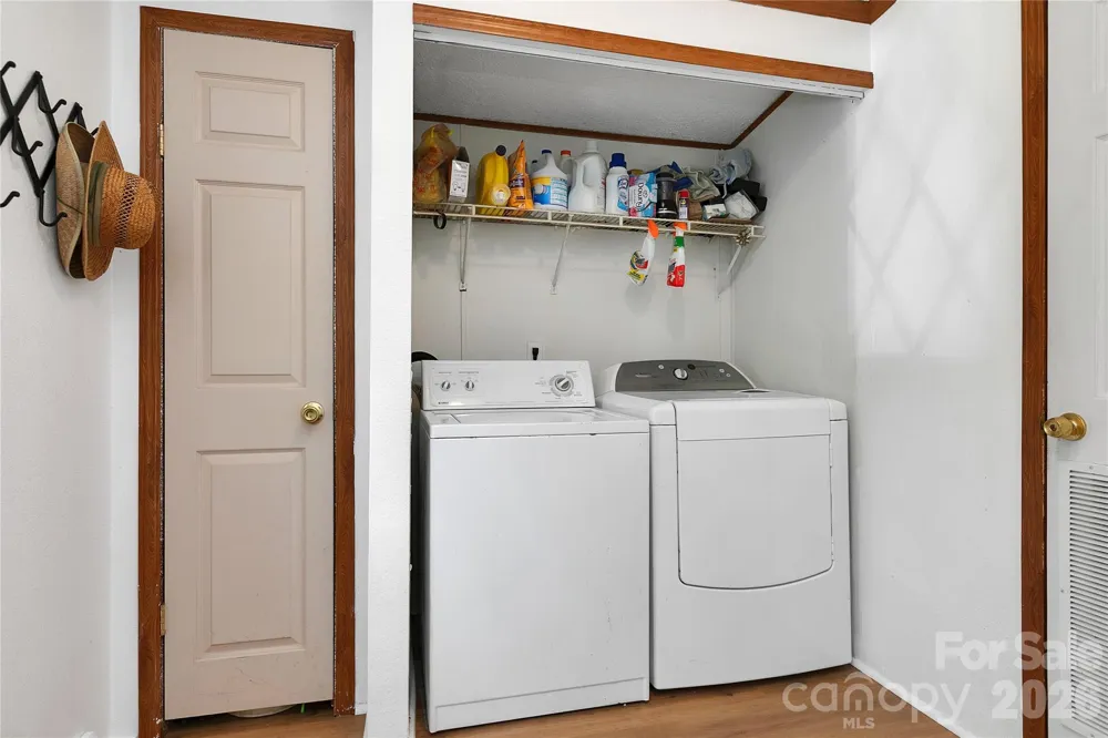 15 Windy Canyon Road Candler, NC 28715