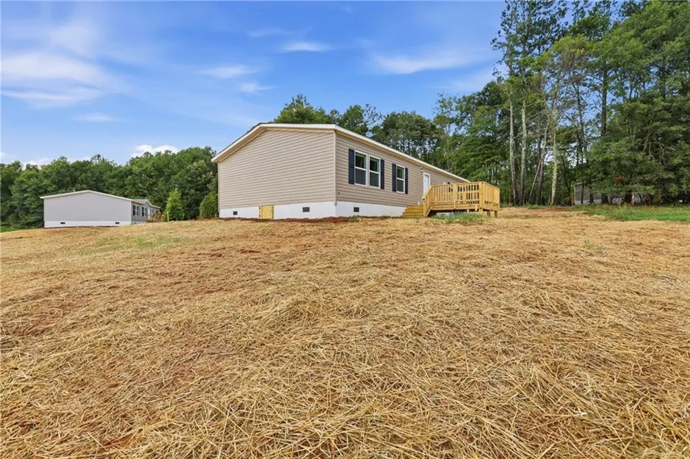 915 Smith Loop Road Demorest, GA 30535