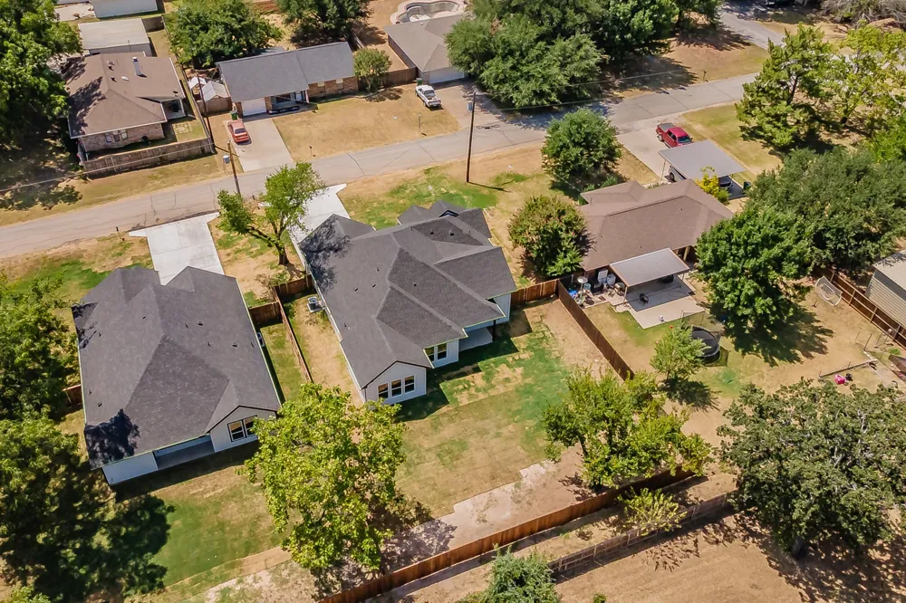 303 Hobbs Avenue Boyd, TX 76023