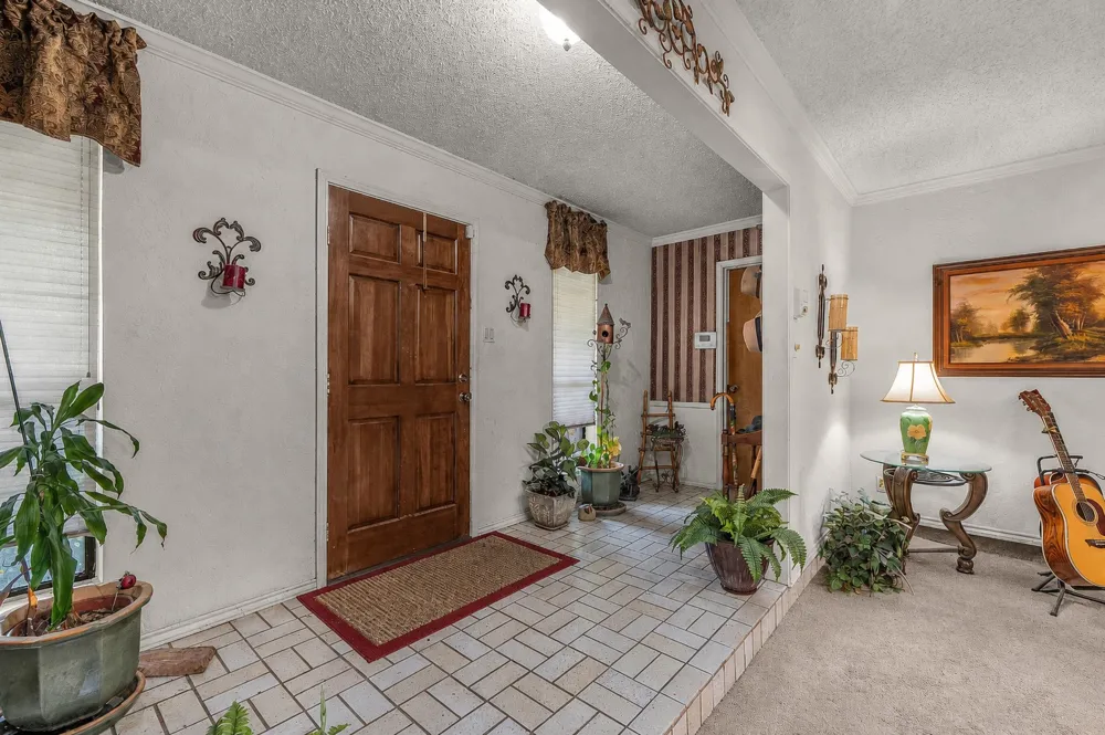1455 Warrington Court Fort Worth, TX 76112