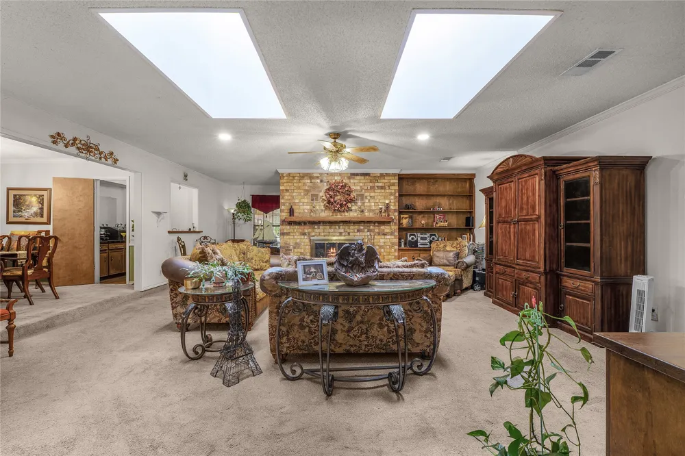 1455 Warrington Court Fort Worth, TX 76112