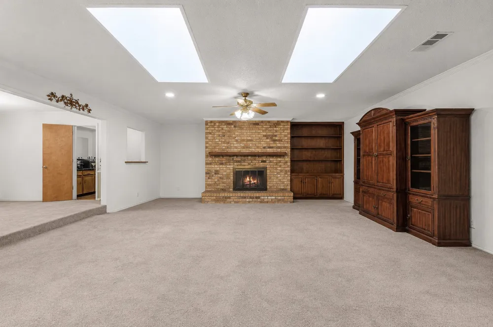 1455 Warrington Court Fort Worth, TX 76112