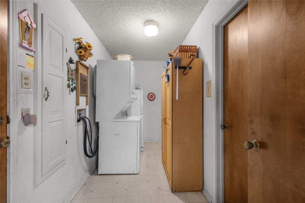 1455 Warrington Court Fort Worth, TX 76112