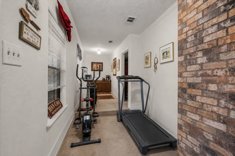1455 Warrington Court Fort Worth, TX 76112