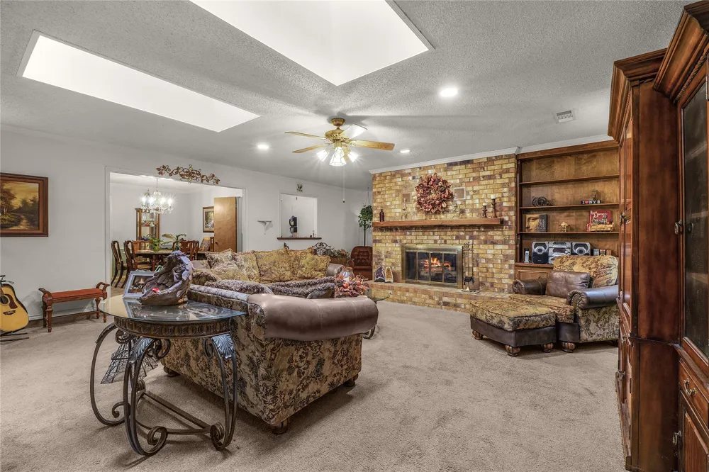 1455 Warrington Court Fort Worth, TX 76112