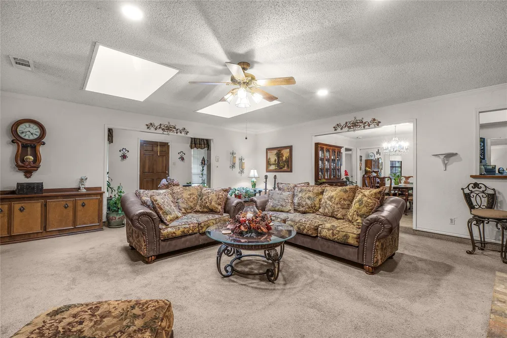 1455 Warrington Court Fort Worth, TX 76112