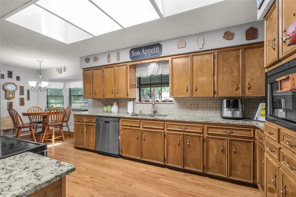 1455 Warrington Court Fort Worth, TX 76112