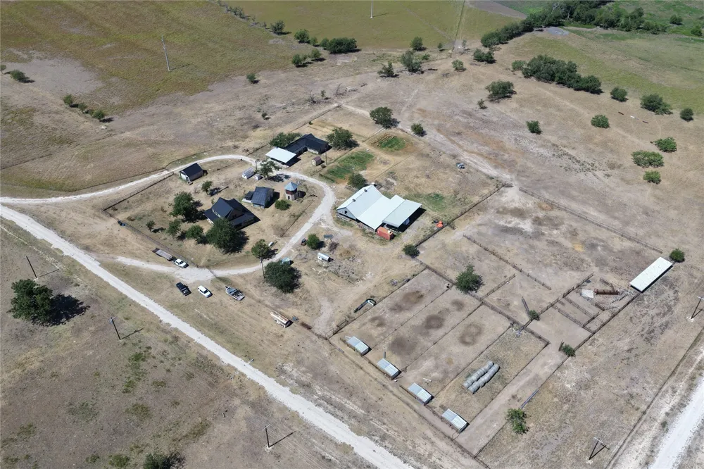 6610 CR 431 Jonesboro, TX 76538