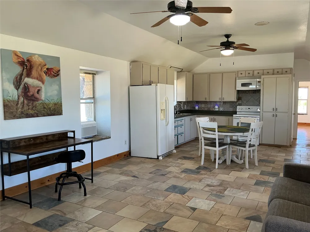 6610 CR 431 Jonesboro, TX 76538