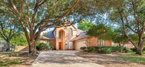 2320 Kingsley Drive