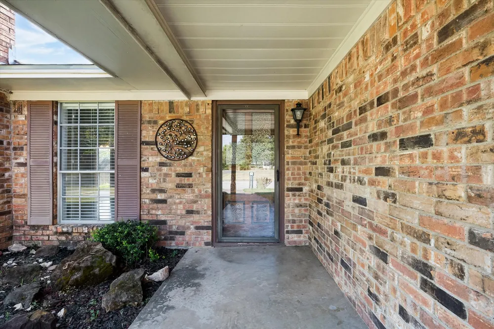 2925 Melmar Park Street Commerce, TX 75428