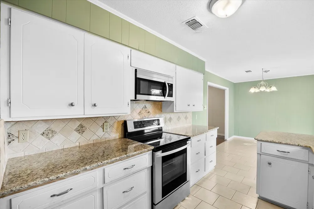 2925 Melmar Park Street Commerce, TX 75428