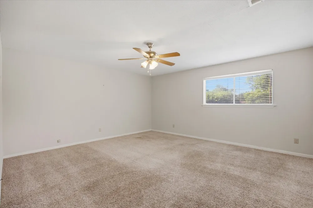 2925 Melmar Park Street Commerce, TX 75428