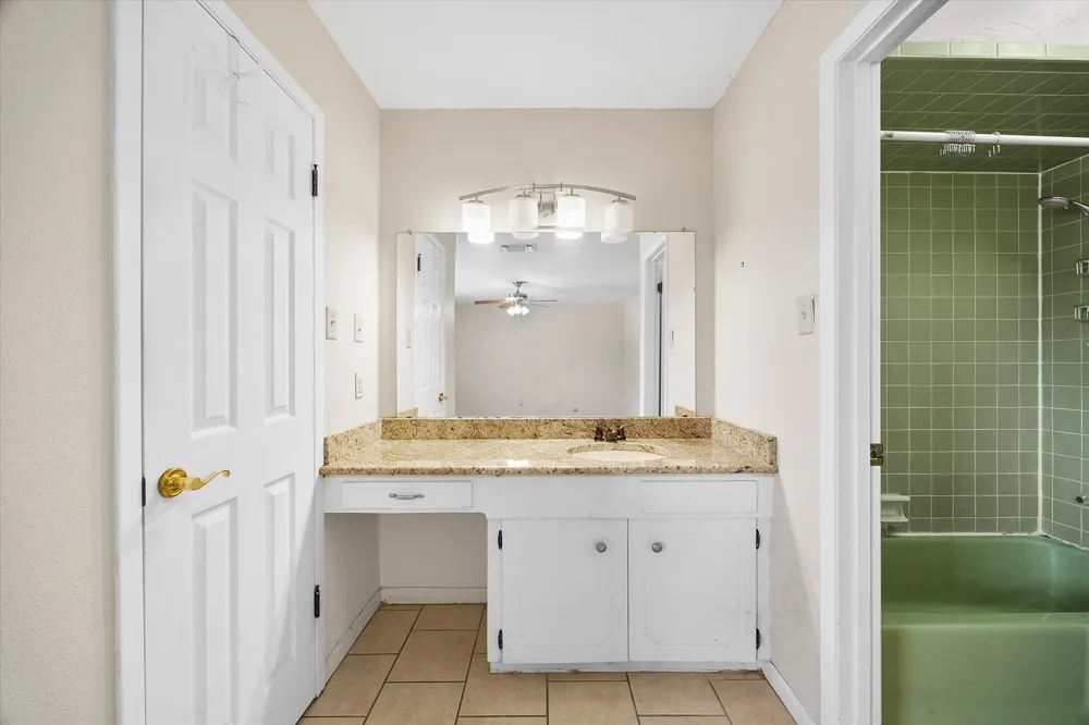 2925 Melmar Park Street Commerce, TX 75428