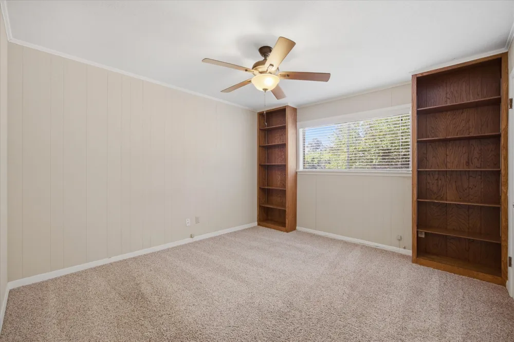 2925 Melmar Park Street Commerce, TX 75428