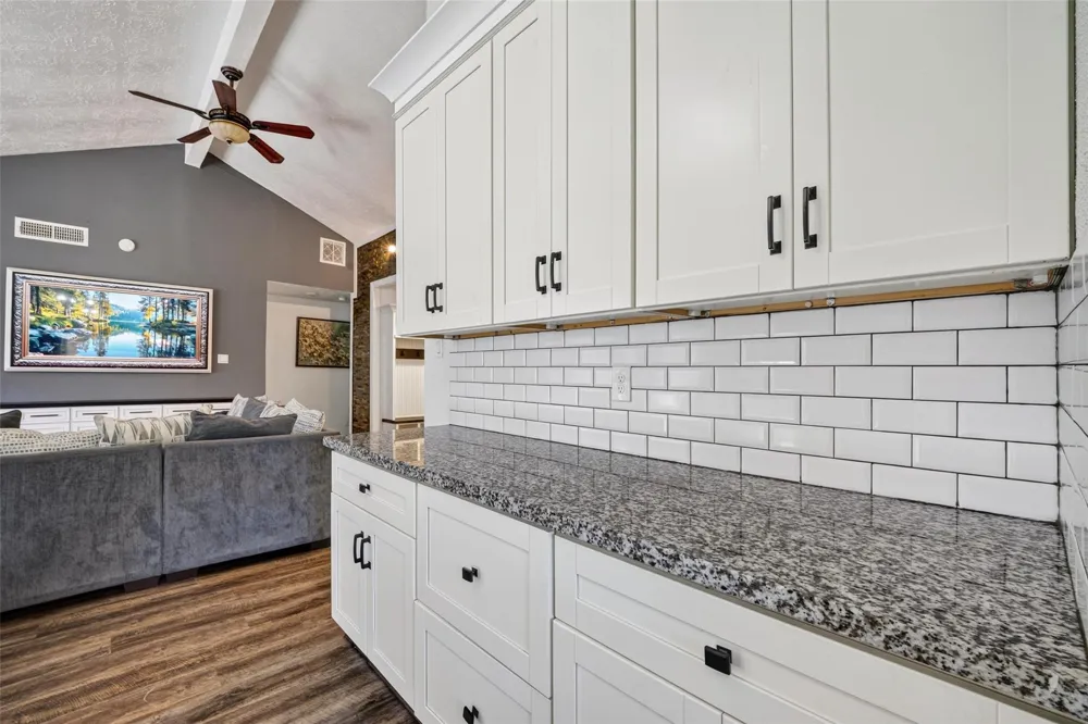 1011 Kensington Drive Pearland, TX 77584