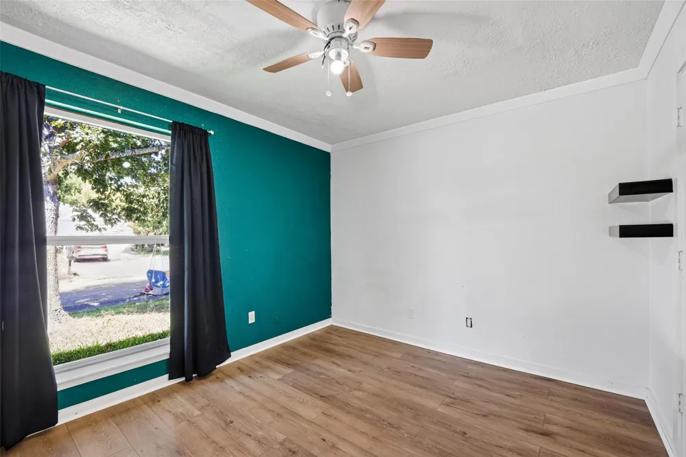 1011 Kensington Drive Pearland, TX 77584