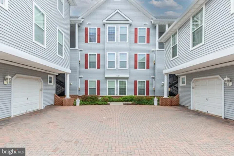 5 HAWK RISE LANE #104