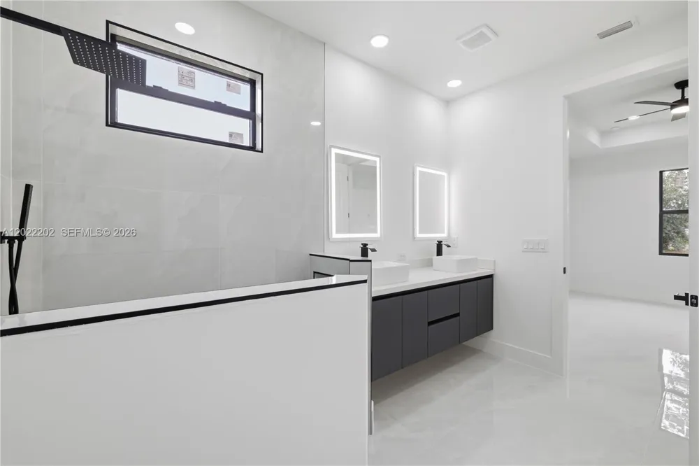 1222 Earnest St E Lehigh Acres, FL 33974