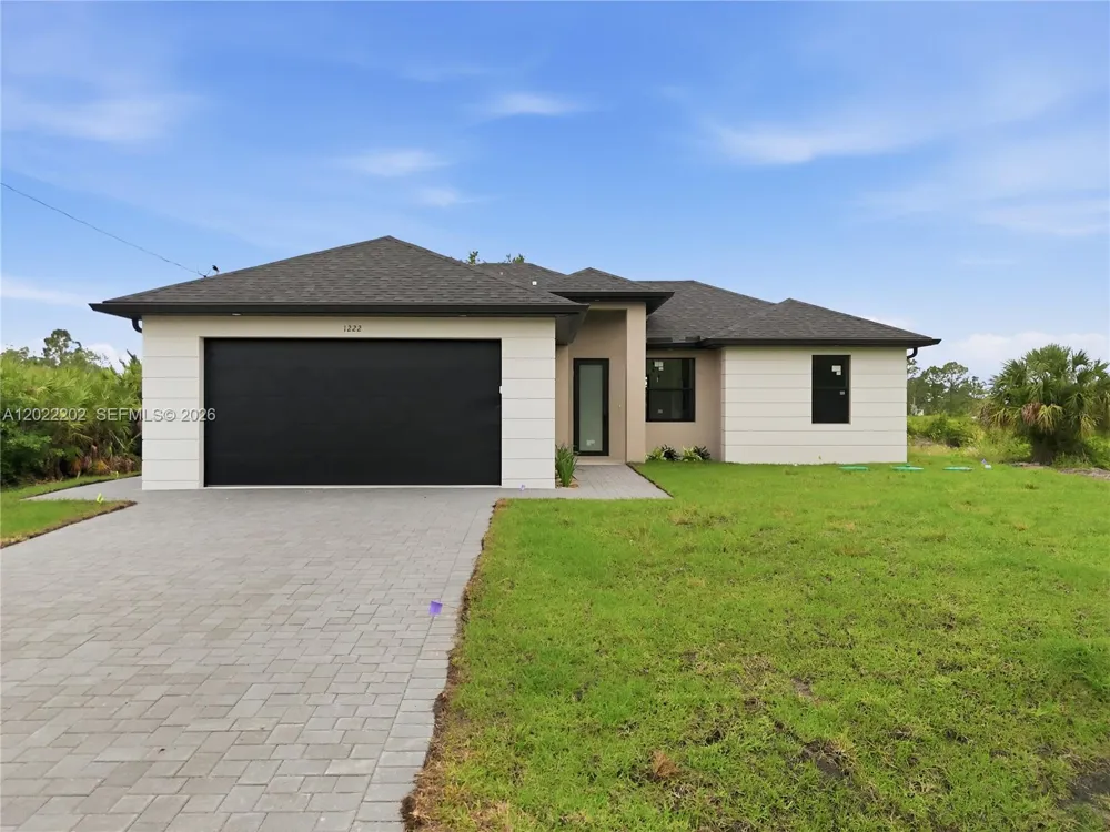 1222 Earnest St E Lehigh Acres, FL 33974