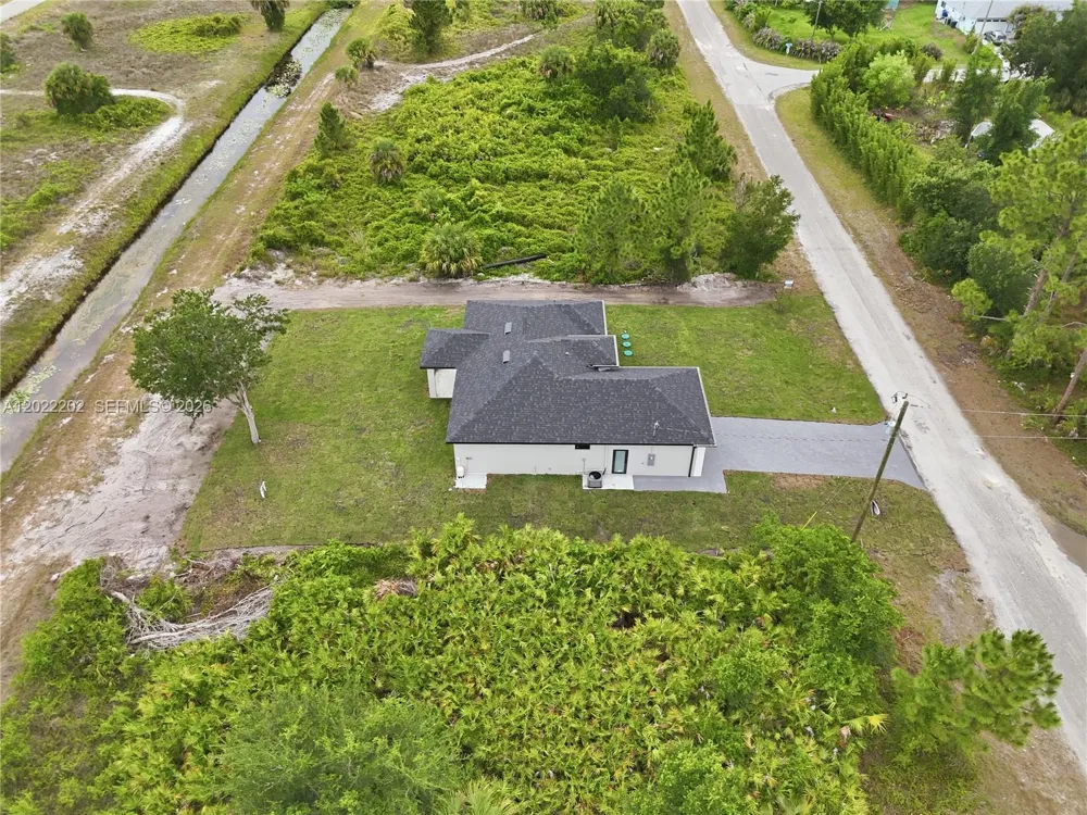 1222 Earnest St E Lehigh Acres, FL 33974