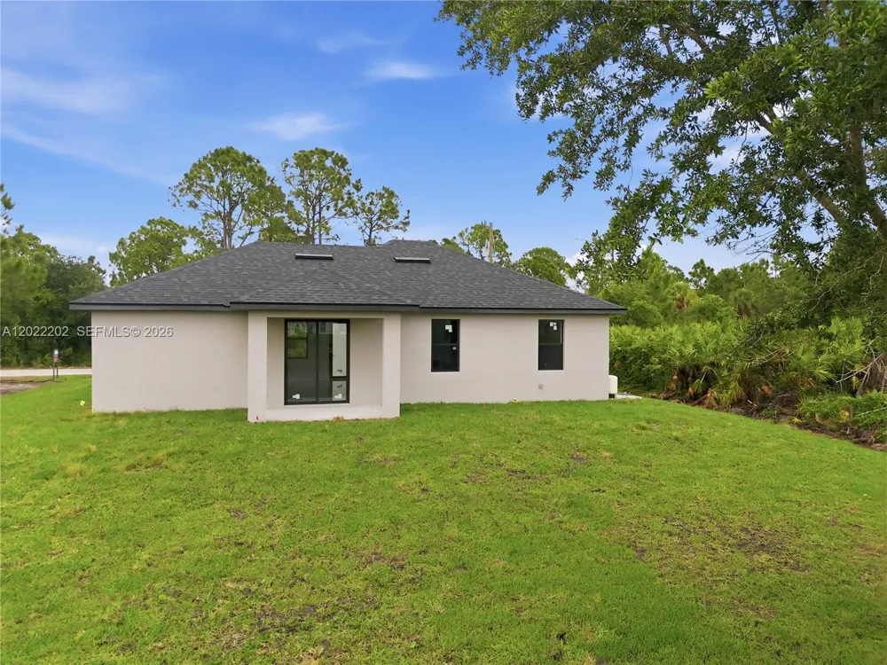 1222 Earnest St E Lehigh Acres, FL 33974