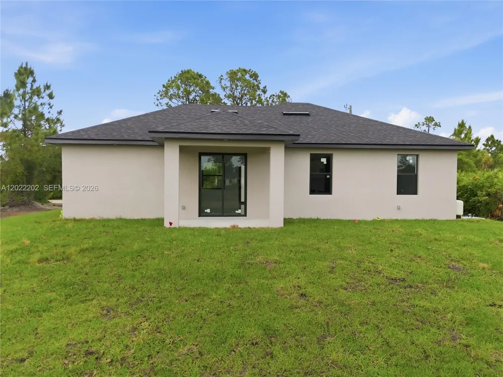 1222 Earnest St E Lehigh Acres, FL 33974