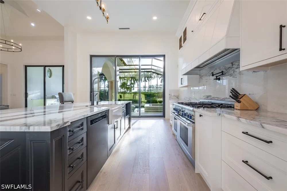 MEDALLIST LANE Naples, FL 34109