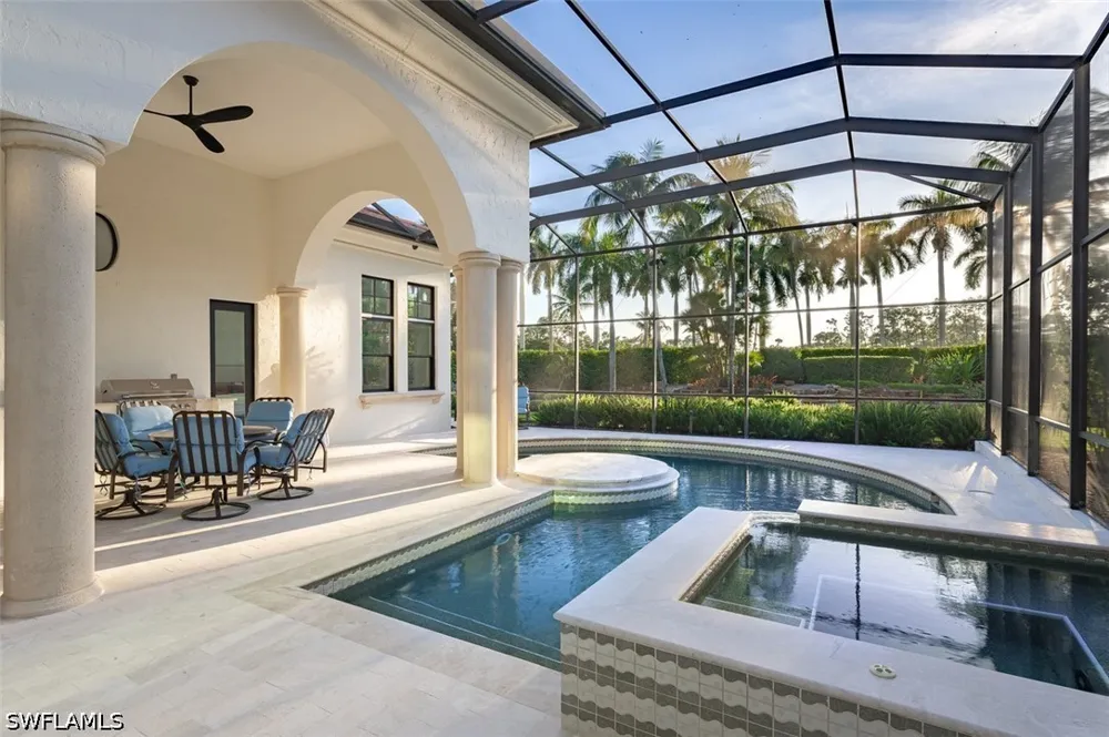 MEDALLIST LANE Naples, FL 34109