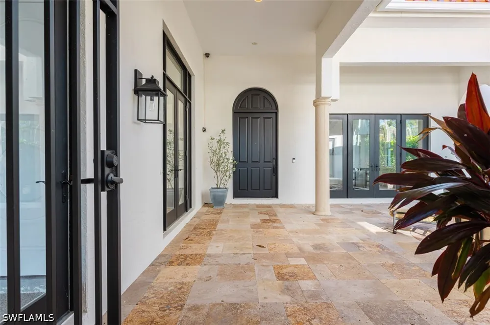 MEDALLIST LANE Naples, FL 34109