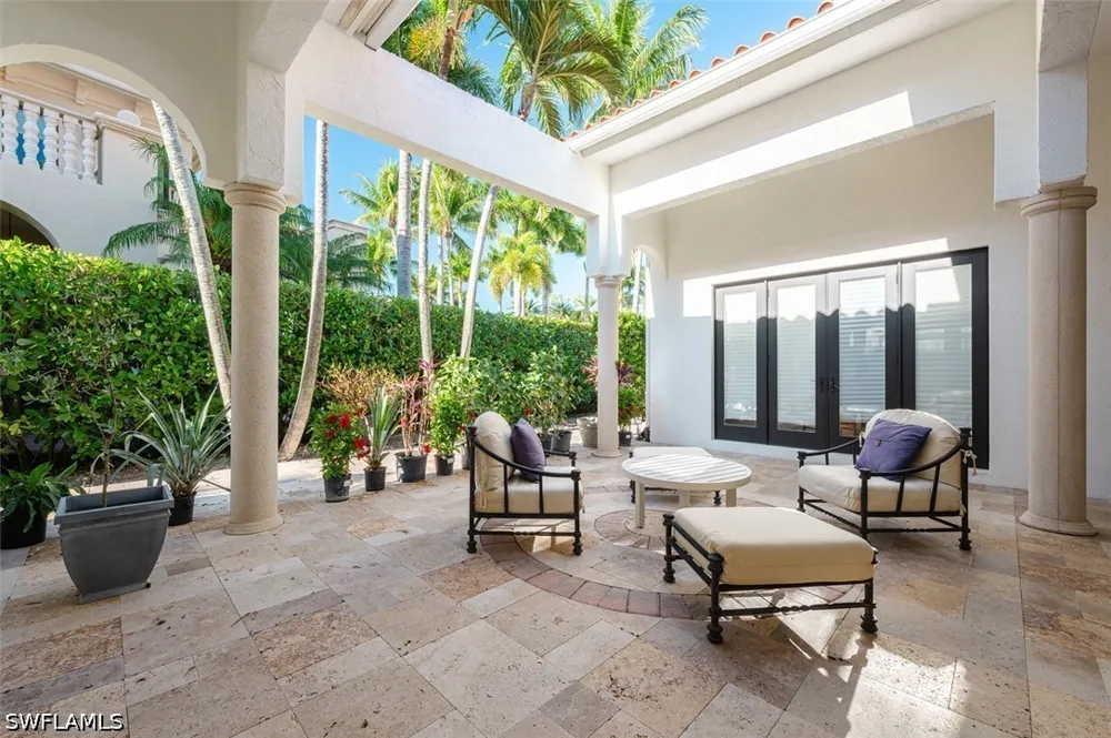 MEDALLIST LANE Naples, FL 34109
