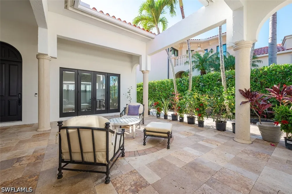 MEDALLIST LANE Naples, FL 34109