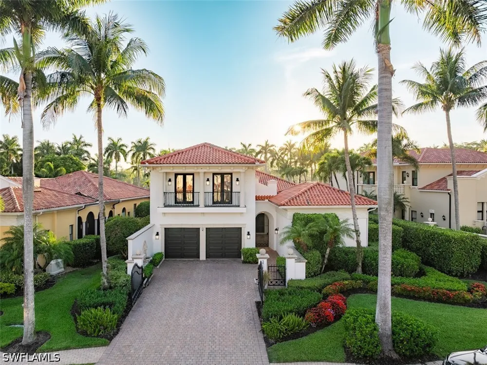 MEDALLIST LANE Naples, FL 34109