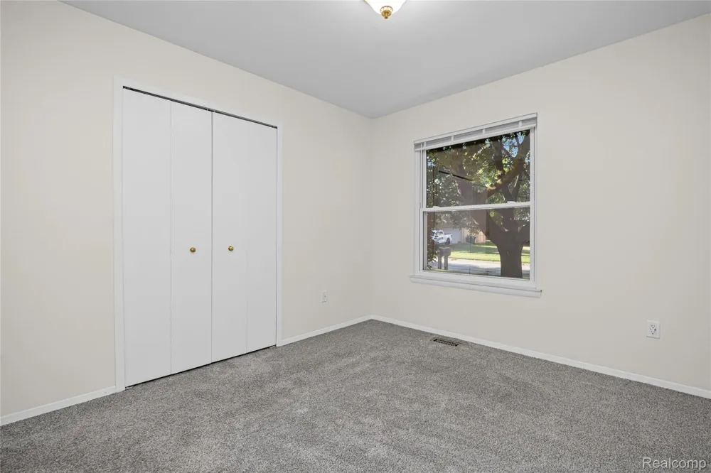 34616 Shorewood Street Chesterfield Township, MI 48047