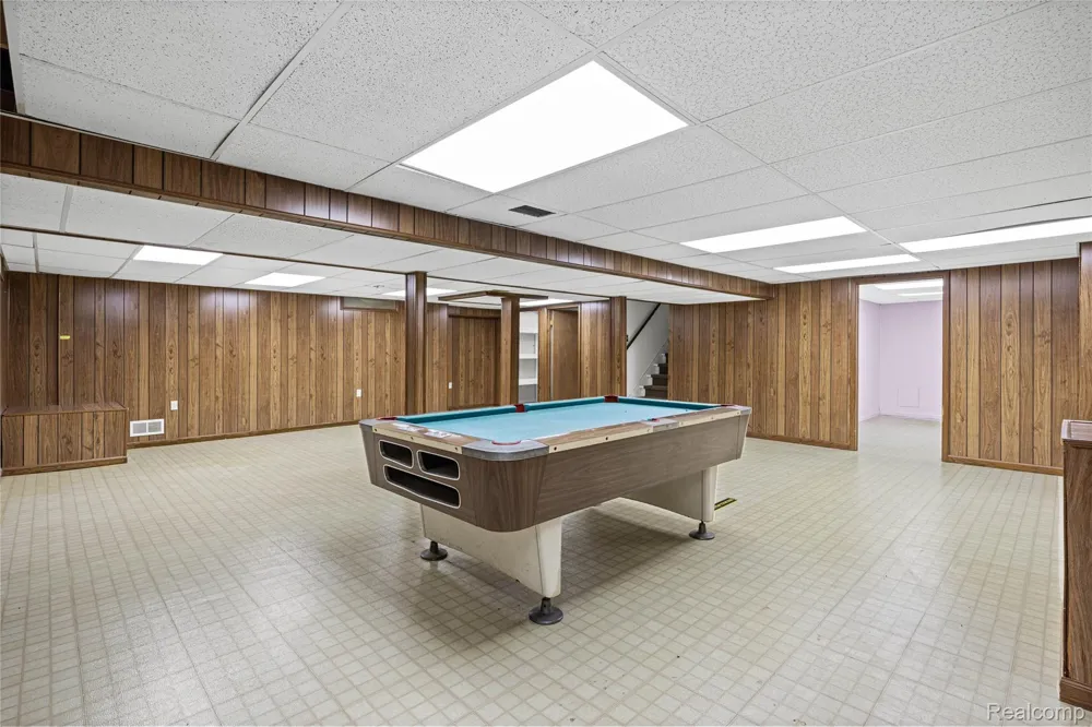 34616 Shorewood Street Chesterfield Township, MI 48047