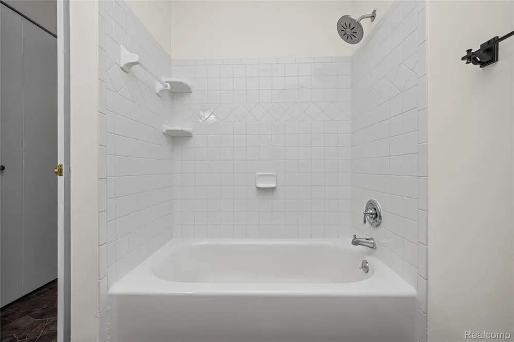 34616 Shorewood Street Chesterfield Township, MI 48047