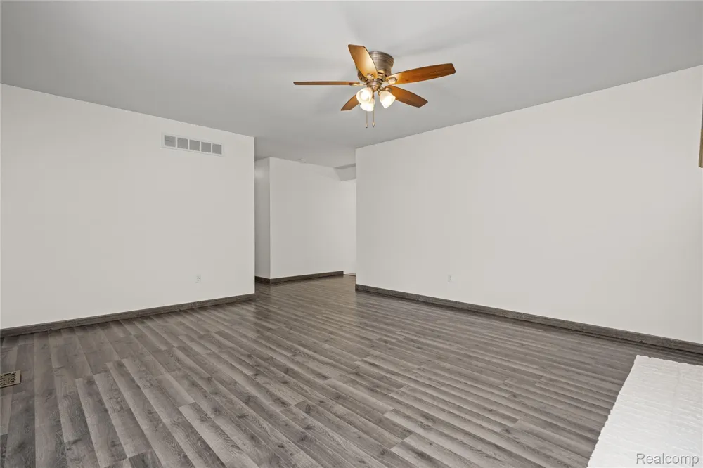 34616 Shorewood Street Chesterfield Township, MI 48047