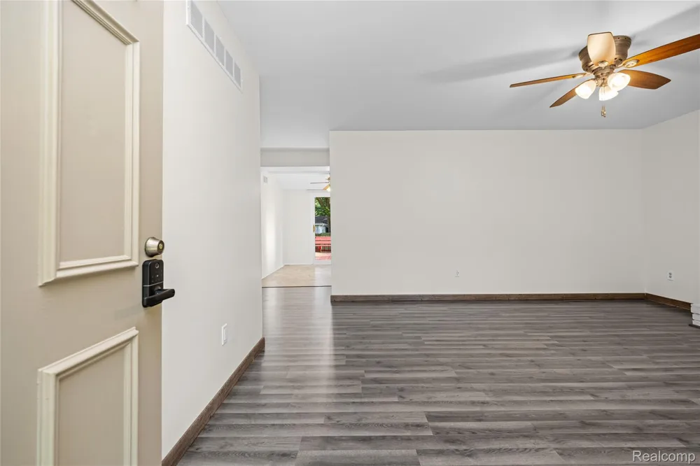 34616 Shorewood Street Chesterfield Township, MI 48047