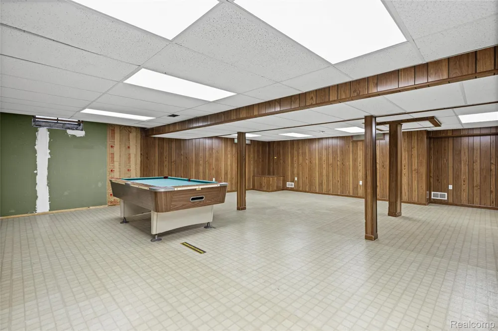34616 Shorewood Street Chesterfield Township, MI 48047
