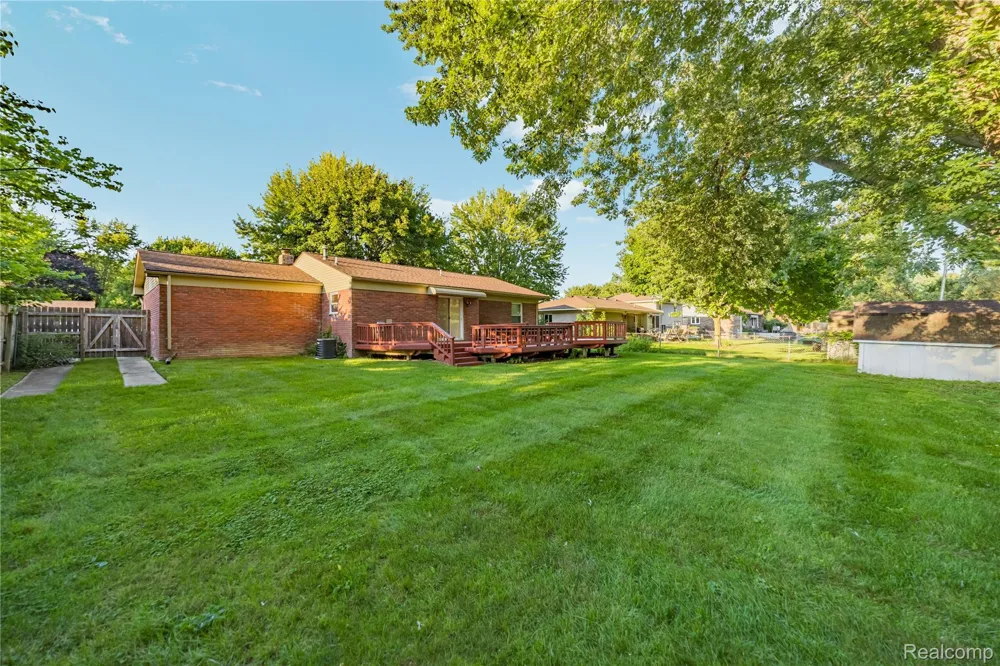 34616 Shorewood Street Chesterfield Township, MI 48047
