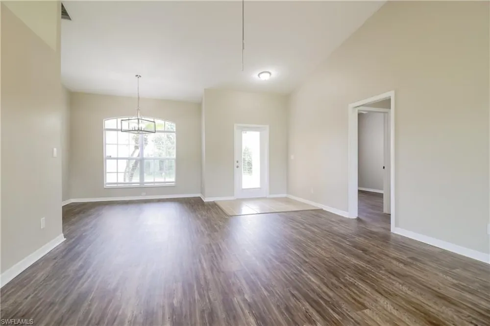 3712 12th Street SW Lehigh Acres, FL 33976