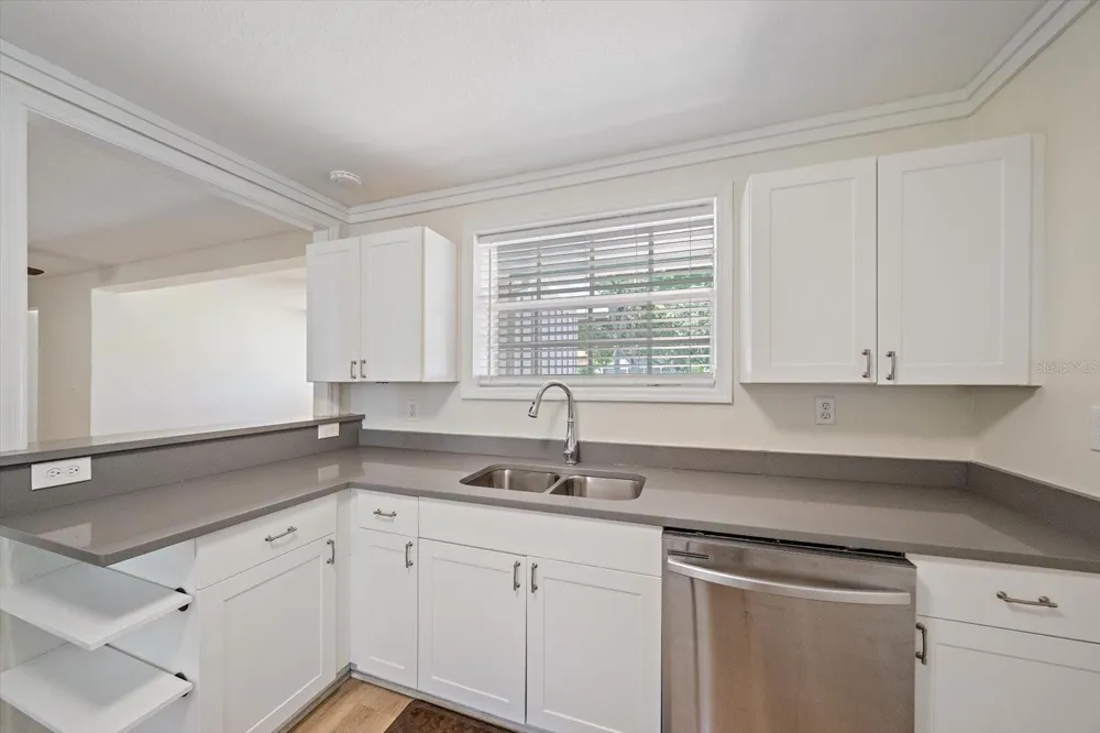 710 26TH STREET W Bradenton, FL 34205