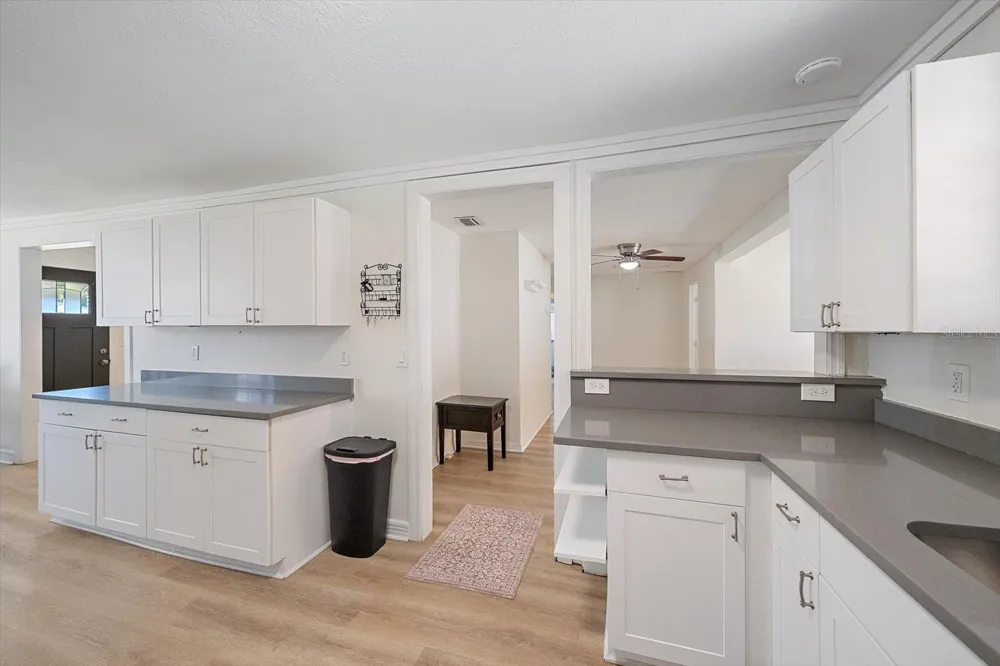 710 26TH STREET W Bradenton, FL 34205