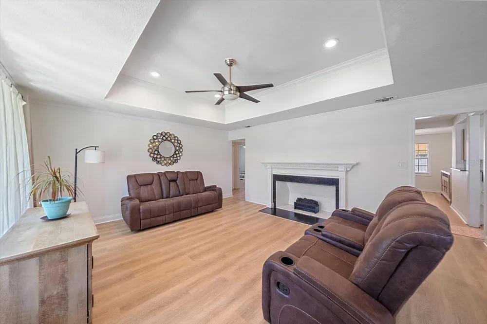 710 26TH STREET W Bradenton, FL 34205