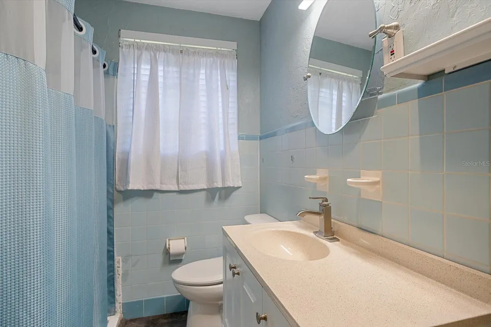 710 26TH STREET W Bradenton, FL 34205