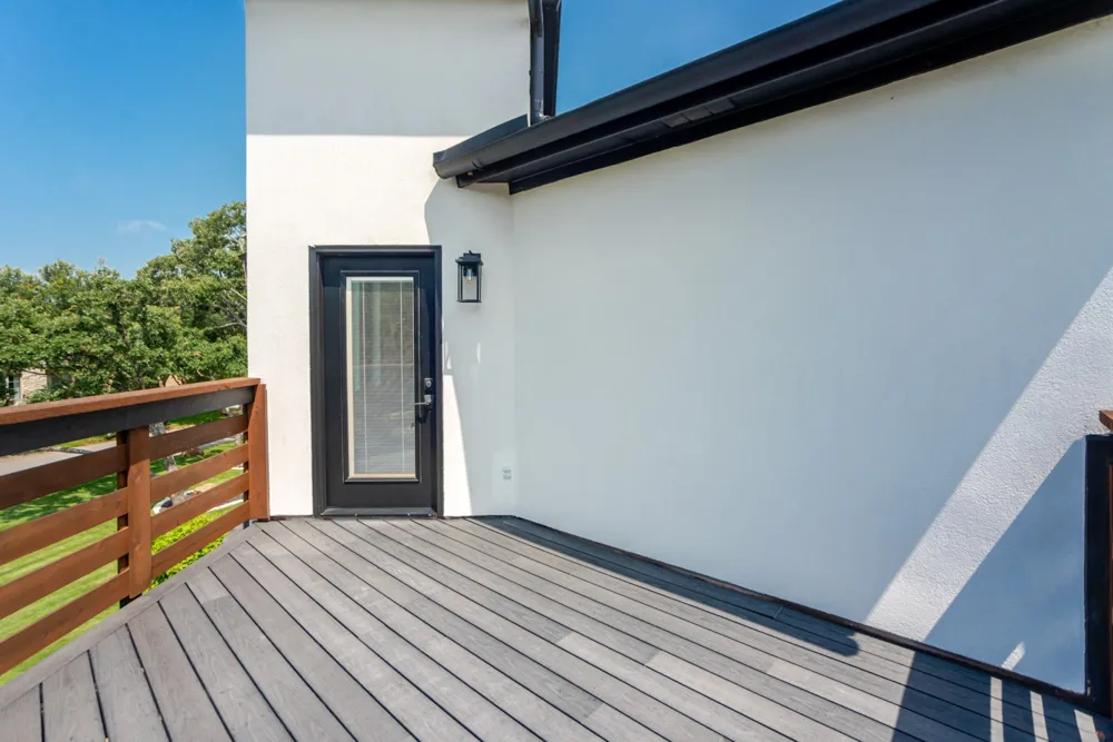 2856 Peninsula Drive Grapevine, TX 76051