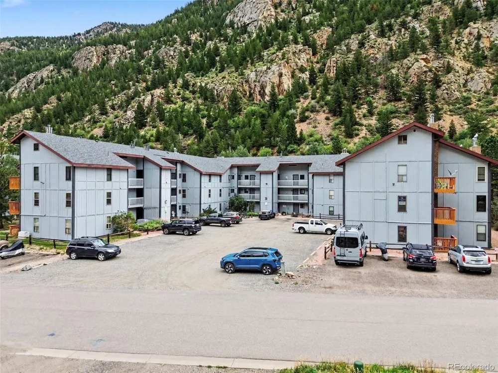 1901 Clear Creek Drive #B302 Georgetown, CO 80444